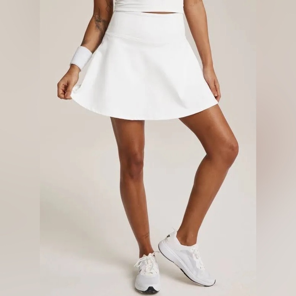 Beyond yoga women’s hotshot circle skirt in white size small tennis skirt